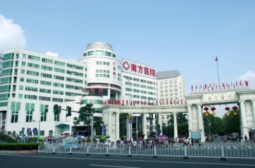 南方醫(yī)科大學(xué)南方醫(yī)院整形科胸部整形怎么樣 項(xiàng)目排行 醫(yī)生口碑