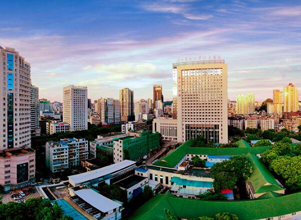 貴陽做假體豐胸的醫(yī)院哪家好？盤點五強整形醫(yī)院詳情